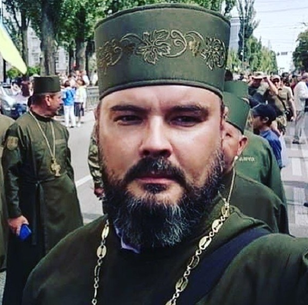 Від отця Антонія Панасенка віяло генетикою. Відчувалася козацька родовитість — Олег Володарський (відео)
